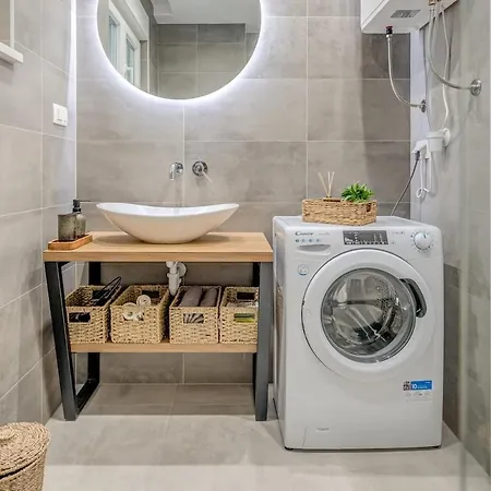 Luxury Apart, Beach, Swimming Pool, Okrug, Trogir Kovacic