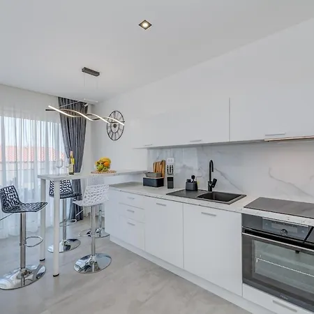 Luxury Apart, Beach, Swimming Pool, Okrug, Trogir Apartmán *