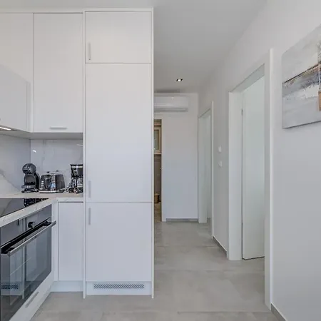 Luxury Apart, Beach, Swimming Pool, Okrug, Trogir Apartmán