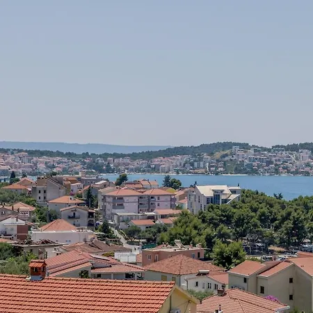Luxury Apart, Beach, Swimming Pool, Okrug, Trogir Apartman *