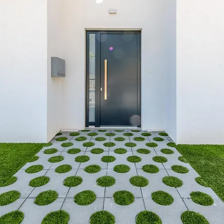 Apartman Luxury Apart, Beach, Swimming Pool, Okrug, Trogir Kovacic