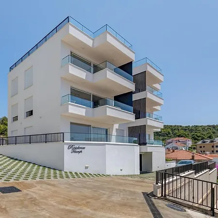 Luxury Apart, Beach, Swimming Pool, Okrug, Trogir * Kovacic