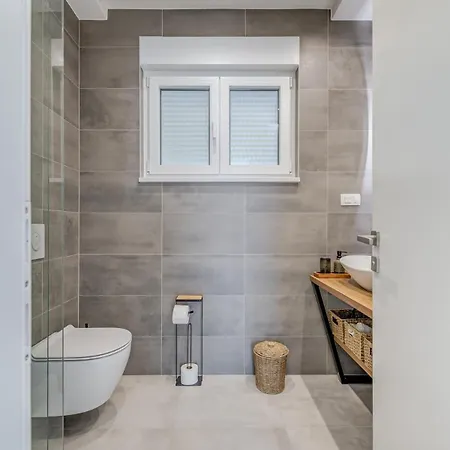 Apartamento Luxury Apart, Beach, Swimming Pool, Okrug, Trogir