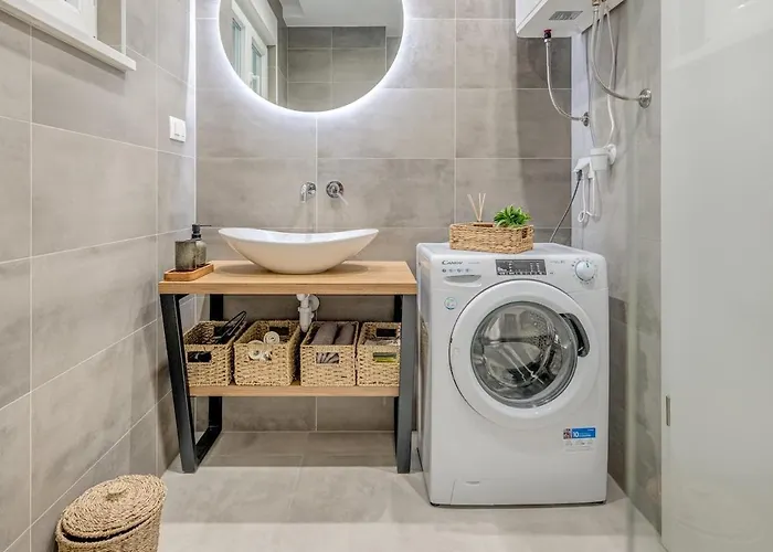 Luxury Apart, Beach, Swimming Pool, Okrug, Trogir Kovacic